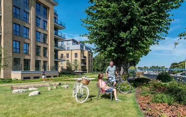 2019_residential_teddington_riverside_desktop.JPG